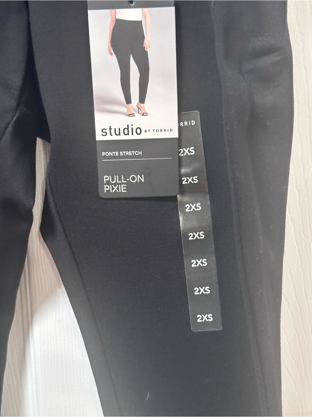 torrid Black Cropped Pull-On Leggings